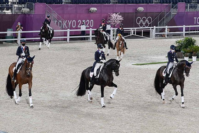 OLY-2020-DRESSAGE-GP SPECIAL AWARDS-7-27-21-5022-DDEROSAPHOTO