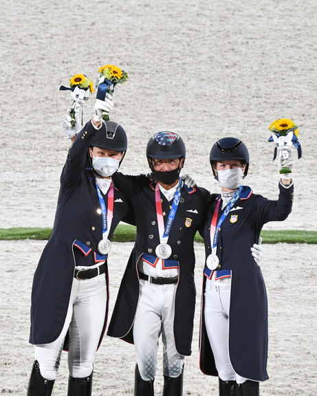 OLY-2020-DRESSAGE-GP SPECIAL AWARDS-7-27-21-7071-DDEROSAPHOTO