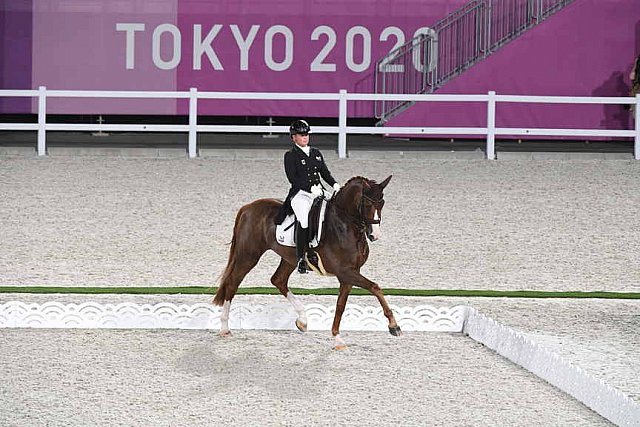 OLY-2020-DRESSAGE-GP FREESTYLE-7-28-21-9134-140-ISABELL WERTH-BELLA ROSE 2-GER-DDEROSAPHOTO