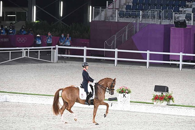 OLY-2020-DRESSAGE-GP FREESTYLE-7-28-21-9186-133-CHARLOTTE DUJARDIN-GIO-GBR-DDEROSAPHOTO