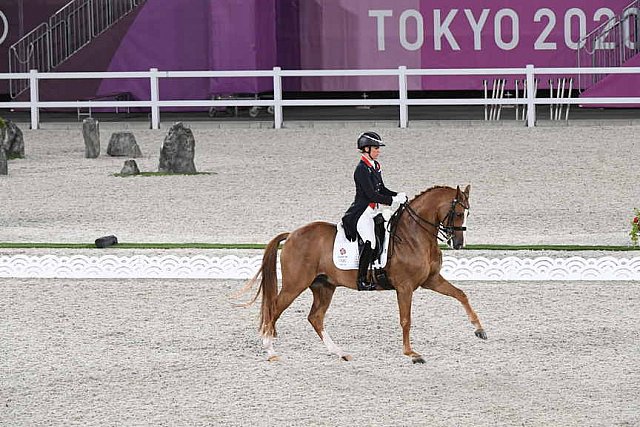 OLY-2020-DRESSAGE-GP FREESTYLE-7-28-21-9235-133-CHARLOTTE DUJARDIN-GIO-GBR-DDEROSAPHOTO