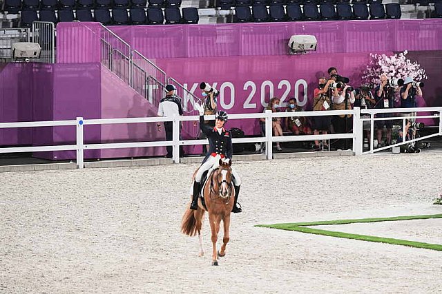 OLY-2020-DRESSAGE-GP FREESTYLE-7-28-21-9253-133-CHARLOTTE DUJARDIN-GIO-GBR-DDEROSAPHOTO