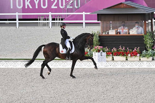 OLY-2020-DRESSAGE-GP FREESTYLE-7-28-21-7448-121-NANNA SKODBORG MERRALD-ZACK-DEN-DDEROSAPHOTO