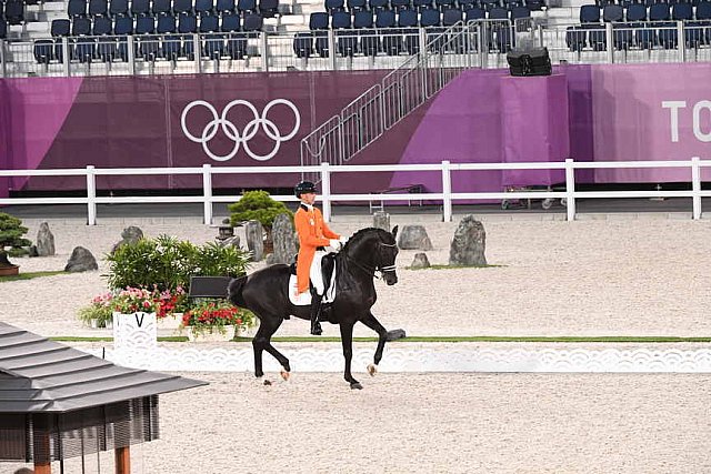 OLY-2020-DRESSAGE-GP FREESTYLE-7-28-21-8085-152-HANS PETER MINDERHOUD-DREAM BOY-NED-DDEROSAPHOTO