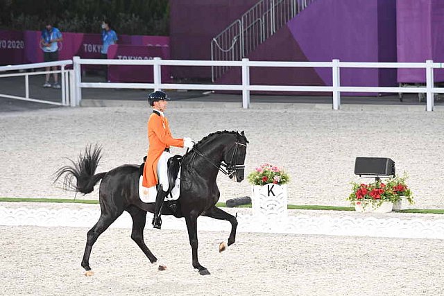 OLY-2020-DRESSAGE-GP FREESTYLE-7-28-21-8128-152-HANS PETER MINDERHOUD-DREAM BOY-NED-DDEROSAPHOTO