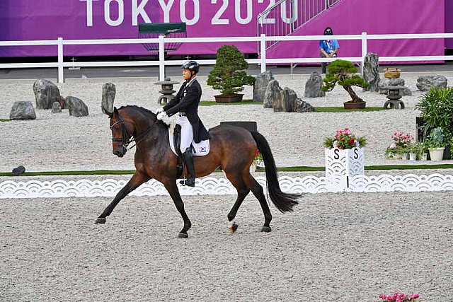 OLY-2020-DRESSAGE-GP DAY1-7-24-21-2078-147-SEAN KIM DONG-BELSTAFF-KOR -DDEROSAPHOTO