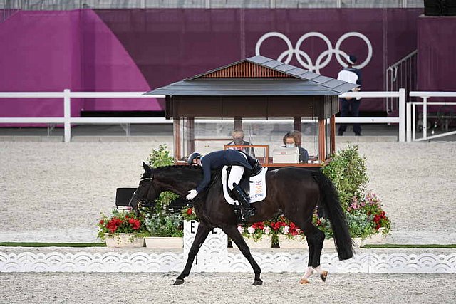 OLY-2020-DRESSAGE-GP DAY1-7-24-21-4258-167-THERESE NILSHAGEN-DANTE WELTINO OLD-SWE-DDEROSAPHOTO