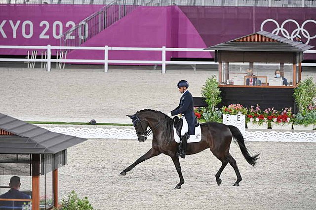 OLY-2020-DRESSAGE-GP DAY1-7-24-21-4834-142-FRANCESCO ZAZA-WITHERING ROMANCE-ITA-DDEROSAPHOTO