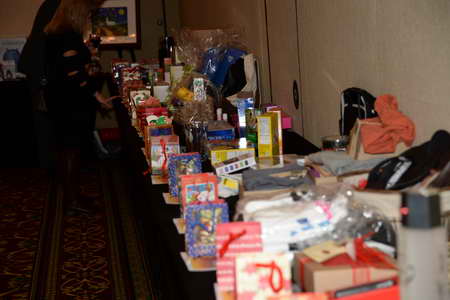 PCLI-Holiday-12-6-13-4394-DDeRosaPhoto