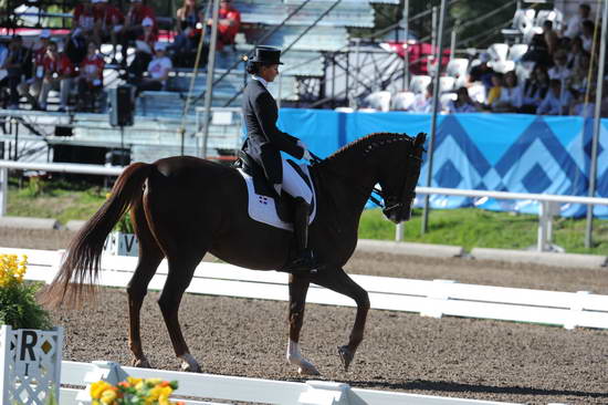 PanAmGames-MX-10-16-11-6134-IvonneLososDeMuniz-DondoloMarismas-DOM-DDeRosaPhoto.JPG