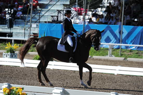 PanAmGames-MX-10-16-11-6135-IvonneLososDeMuniz-DondoloMarismas-DOM-DDeRosaPhoto.JPG