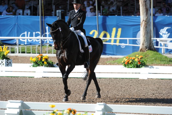 PanAmGames-MX-10-16-11-5934-SteffenPeters-WeltonsMagic-DDeRosaPhoto.JPG