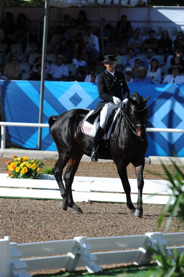 PanAmGames-MX-10-16-11-5945-SteffenPeters-WeltonsMagic-DDeRosaPhoto.JPG