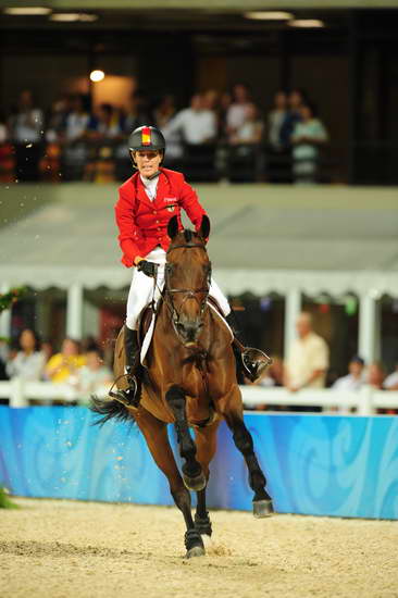 HKSJ-8-21-08-1281-MeredithMichaelsBeerbaum-GER-DeRosaPhoto