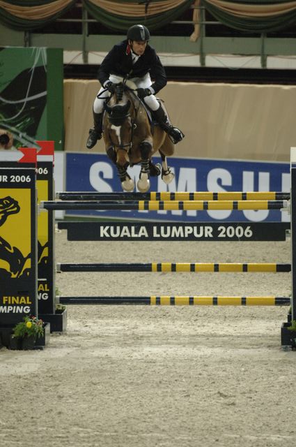 0952-KualaLumpur-BeatMandli-IdeoduThot-Rnd2-4-28-06-DDPhoto.JPG