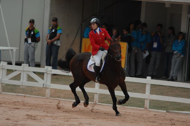 823-CaraRaether-Ublesco-PanAmRio-7-27-07-DeRosaPhoto.jpg