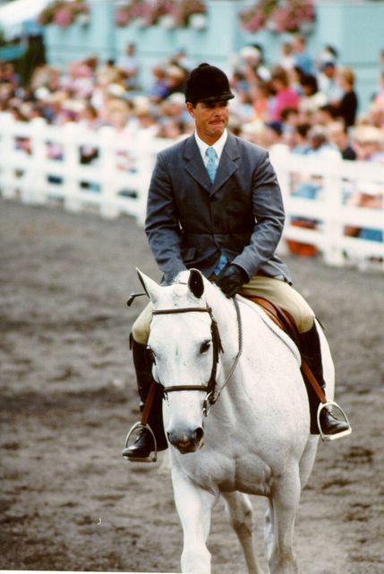 300-DevonR2-2-PeterPletcher-Geste-Flat.jpg