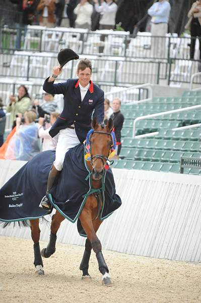 Rolex-4-25-10-3697-Awards-WilliamFoxPitt-CoolMountain-DDeRosaPhoto.jpg