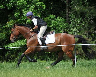 So8ths-5-4-12-Clinic-2415-TremaineCooper-Arnold-DDeRosaPhoto