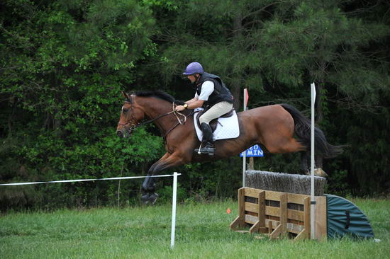 So8ths-5-4-12-Clinic-2521-TremaineCooper-Arnold-DDeRosaPhoto