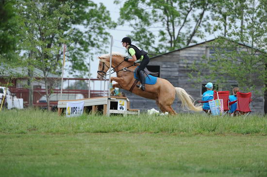 So8ths-5-5-12-XCDay-3832-JamieMiess-InTheZone-DDeRosaPhoto