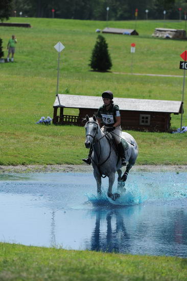 So8ths-5-5-12-XCDay-3117-ElizabethGoldstein-DaddysHatTrick-DDeRosaPhoto
