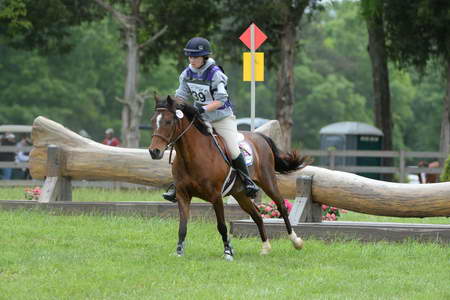 So8ths-5-4-13-XC-6902-SaraMiles-Misty'sRainDrop-DDeRosaPhoto