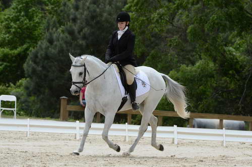 So8ths-5-3-13-Dressage-5675-Kaitlyferrell-BeyondTheLimits-DDeRosaPhoto
