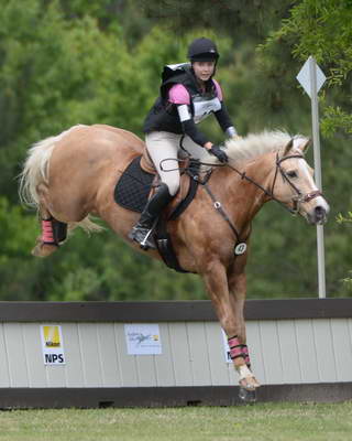 BN3D-So8ths-5-4-13-XC-7109-TaylorPence-Goldie-DDeRosaPhoto