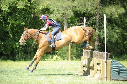 So8ths-4-30-11-4389-AnneLane-Maunder-PennyLane-DDeRosaPhoto.JPG