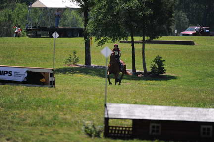 So8ths-4-30-11-4566-AnneLane-Maunder-PennyLane-DDeRosaPhoto.JPG