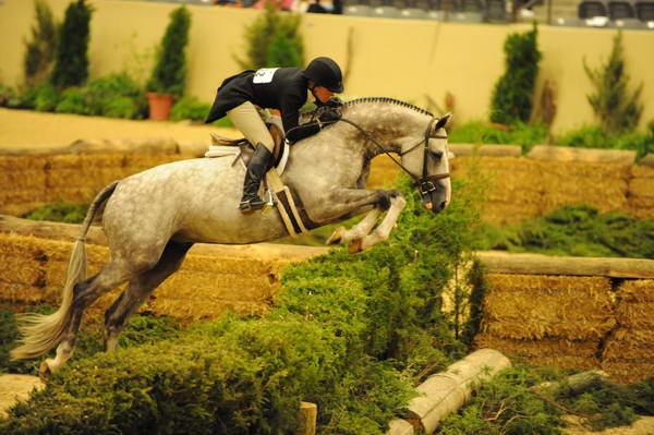 KelleyFarmer-USHJA-Derby-Rnd3-DER2_0112-Listen-DDeRosaPhoto.jpg