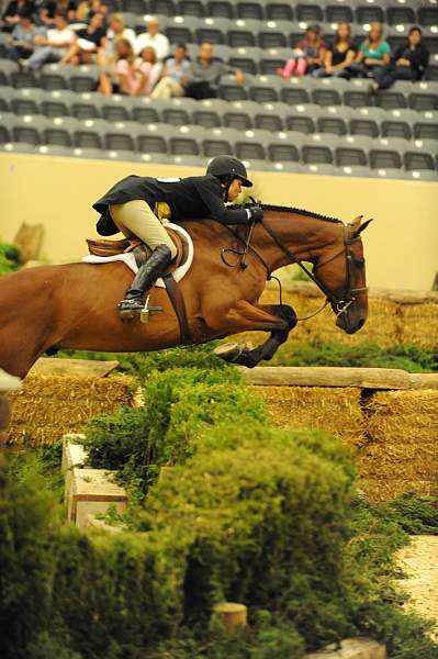 USHJA-Derby-8-21-10-Rnd2-DER1_9888-Castello-ElizabethBoyd-DDeRosaPhoto.JPG