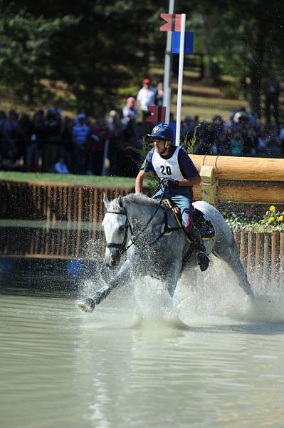 WEG2-10-2-10-EV-XX-3543-Dourango-MarcoCappai-DDeRosaPhoto.JPG