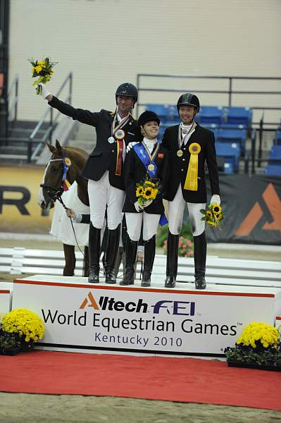 WEG3-10-7-10-Para-Medals-6761-DDeRosaPhoto.jpg