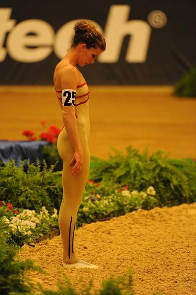 WEG3-10-7-10-Vaulting-5770-DDeRosaPhoto.jpg