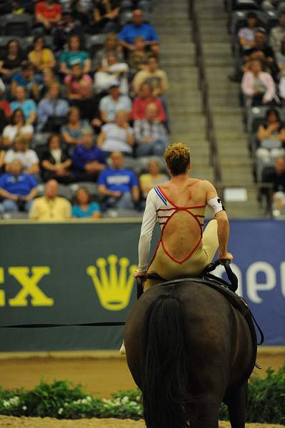 WEG3-10-7-10-Vaulting-5796-DDeRosaPhoto.jpg