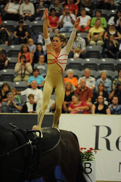 WEG3-10-7-10-Vaulting-5808-DDeRosaPhoto.jpg