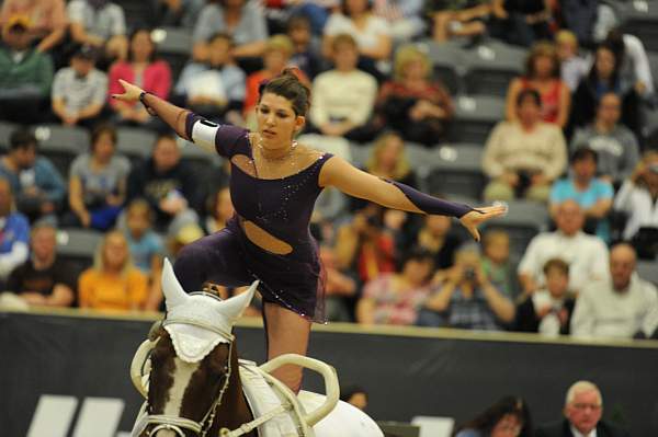 WEG3-10-7-10-Vaulting-5878-DDeRosaPhoto.jpg