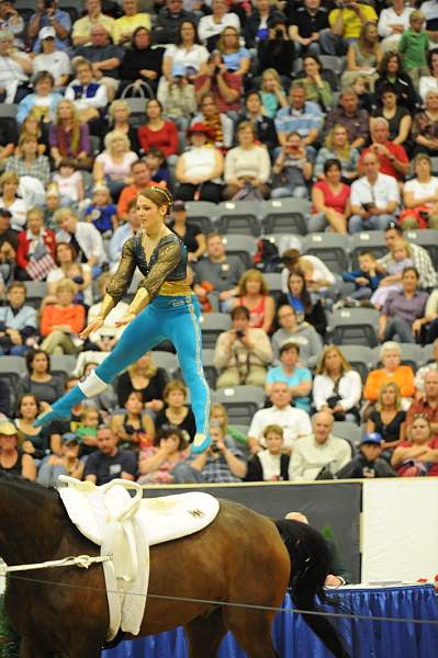 WEG3-10-7-10-Vaulting-5984-DDeRosaPhoto.jpg
