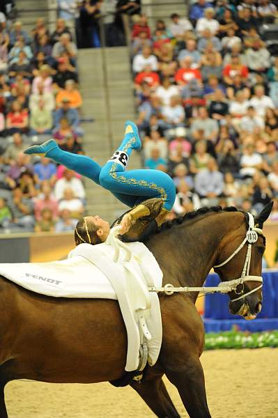 WEG3-10-7-10-Vaulting-5990-DDeRosaPhoto.jpg