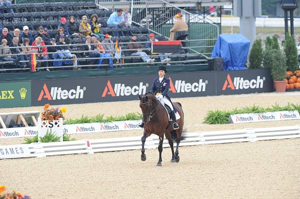 WEG1-9-28-10-DressageGP-5835-DDeRosaPhoto.jpg