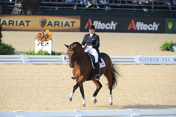 WEG1-9-28-10-DressageGP-5921-DDeRosaPhoto.jpg