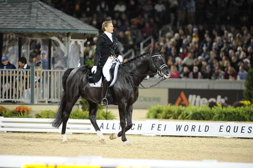 WEG2-10-1-10-DRE-Freestyle-2641-EdwardGal-Totilas-DDeRosaPhoto.jpg
