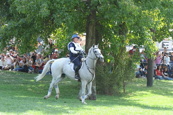 WEG2-10-2-10-EV-XX-5372-CourageousComet-RebeccaHolderosaPhoto.jpg