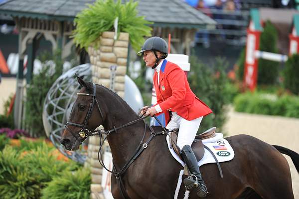 WEG2-10-3-10-EV-SJ-7218-KarenOConnor-Mandiba-DDeRosaPhoto.jpg