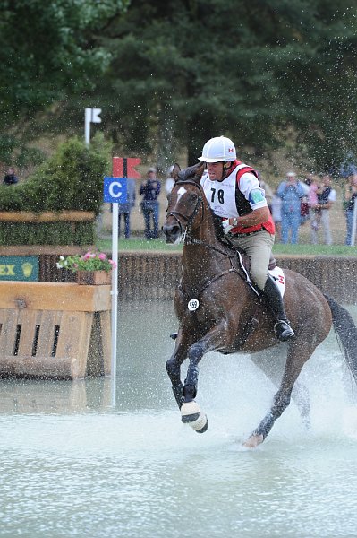 WEG2-10-2-10-EV-XX-6038-MadisonPark-KyleCarter-DDeRosaPhoto.jpg