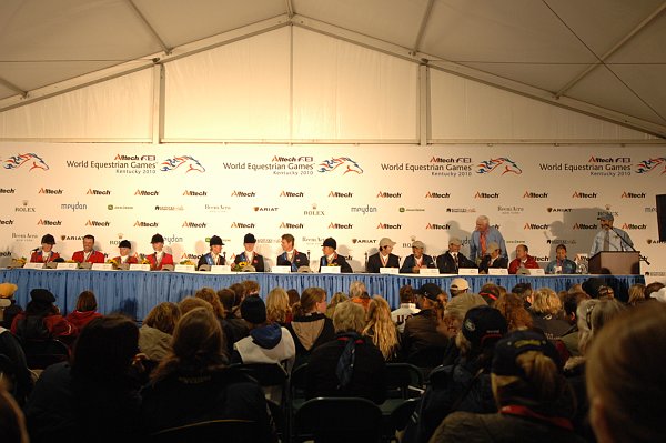 WEG3-10-3-10-EV-Medals-DSC_0011-DDeRosaPhoto.jpg