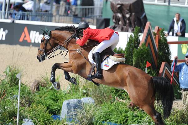 WEG2-10-4-10-SJ-8337-AndresRodriguez-Larkanaro-DDeRosaPhoto.JPG