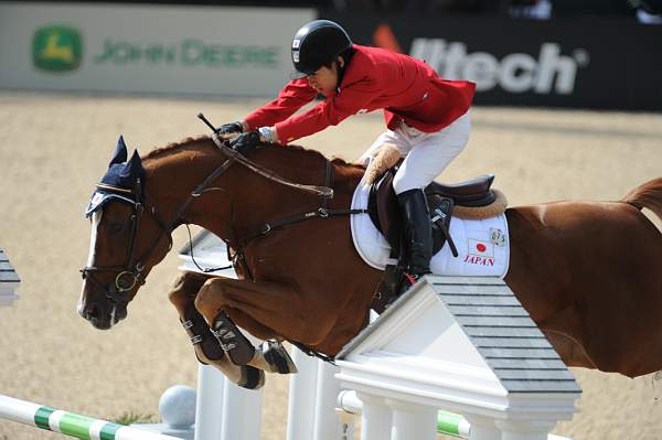 WEG2-10-4-10-SJ-8376-EikenSato-BVProjectsCartoonZ-DDeRosaPhoto.JPG